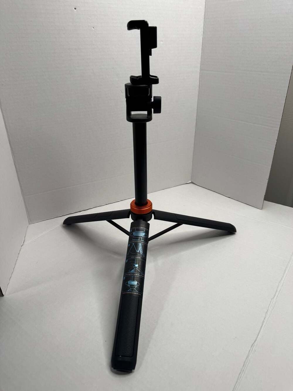 Yichuhaoxi 62 in. Selfie Stick Phone Tripod w/ Remote, Extendable Phone Tripod S